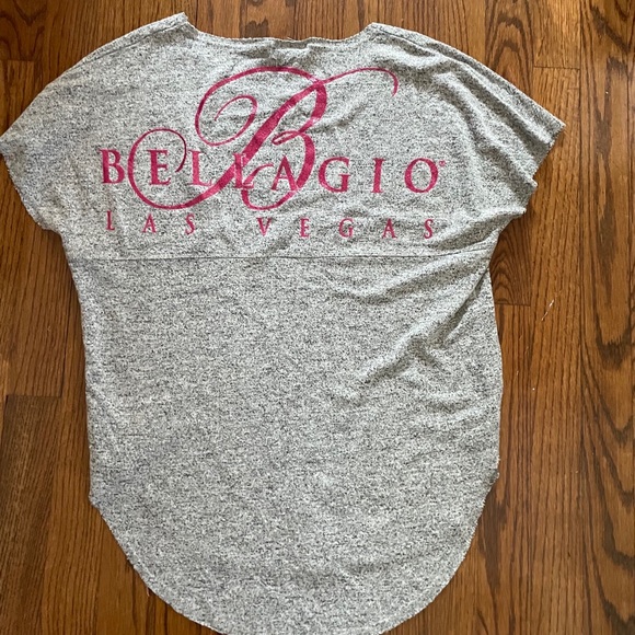 Bellagio logo women’s soft gray shirt xs - Picture 2 of 7